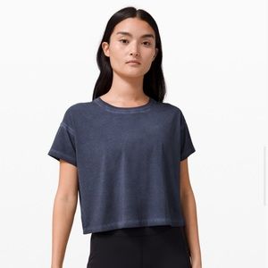 Lululemon Cates Tee Fade Cadet Blue BNWT Size 4